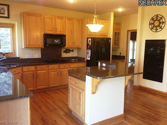 3rd image of 5934 Laurawood Ln