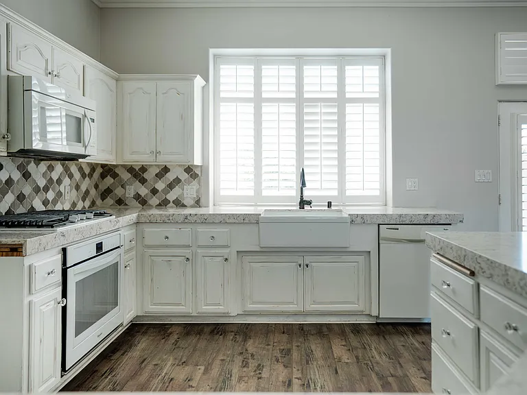10929 Delusion Dr — Photo 12