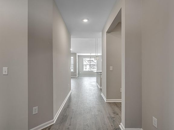 3rd image of 660 Hickman St. Lot 207