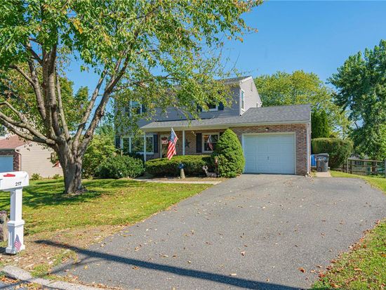 217 Calvary Ave, Emmaus, PA 18049