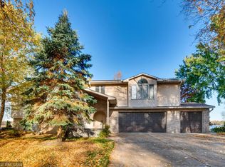 6649 E Shadow Lake Dr, Lino Lakes, MN 55014