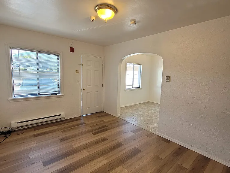 2909 E Highway 101 #3 — Photo 5