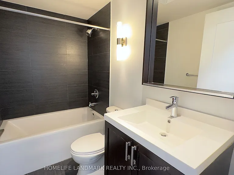 18 Graydon Hall Dr #1110 — Photo 12