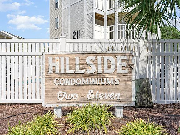 Located one block from beach and Coconuts Beach Bar. two blocks from Main Street. Covered Parking. Pool