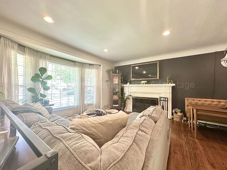 4327 Samoset Rd — Photo 5