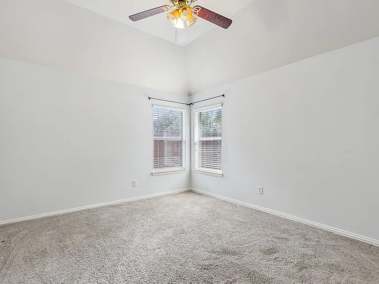 8447 Firewheel Ln — Photo 21