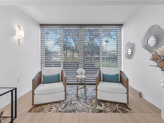 5th image of 272 Banyan BLVD #272