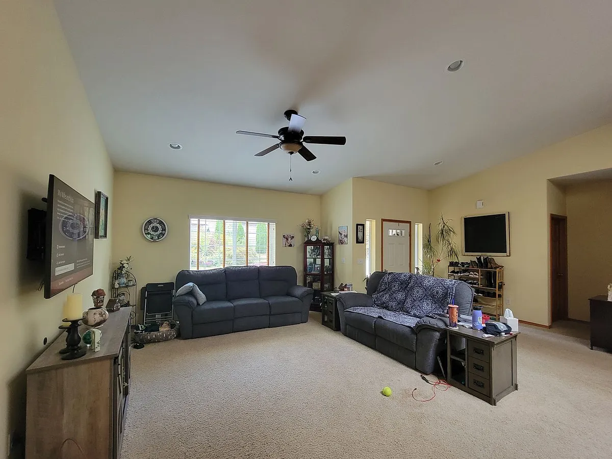 Building Photo - 3181 Sand Dollar Rd W