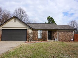 711 Sanders Ln, Bryant, AR 72022