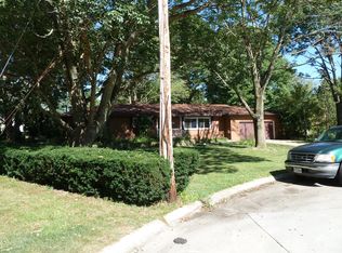 371 Nye Dr, Akron, OH 44333