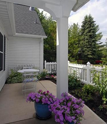4th image of 30615 Cambridge Dr #23
