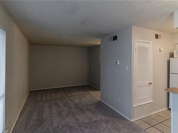 5th image of 1111 W 10th St APT 212