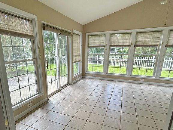 Sunroom/2nd living room