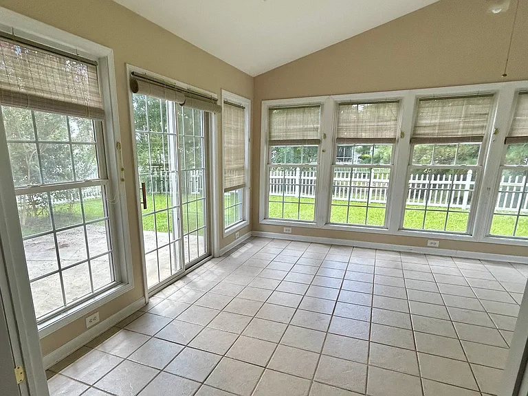 Sunroom/2nd living room