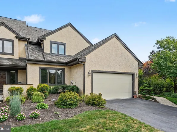 944 Hedgerow Ct, Blue Bell, PA 19422