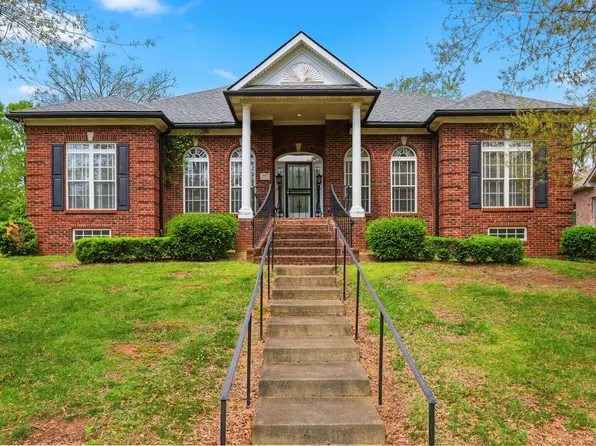 4117 John Alden Ln, Lexington, KY 40504