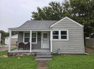 669 S 12th St, Salina, KS 67401