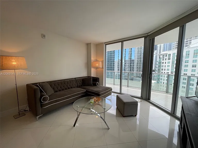 1300 Brickell Bay Dr #2010 — Photo 6