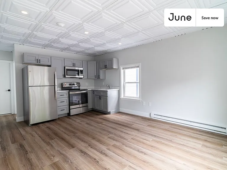 102 Cross St #A — Photo 3