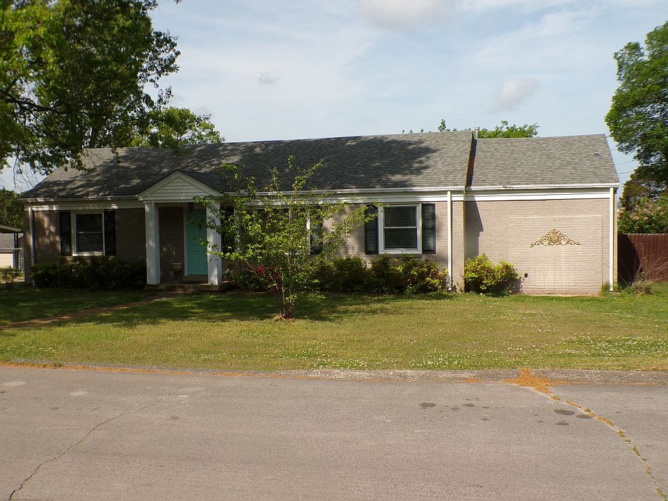 1st image of 208 Armory Dr