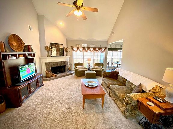 3rd image of 7081 Reserve Ct