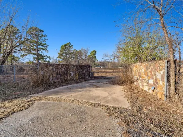 8701 Nyswonger Rd, Jones, OK 73049