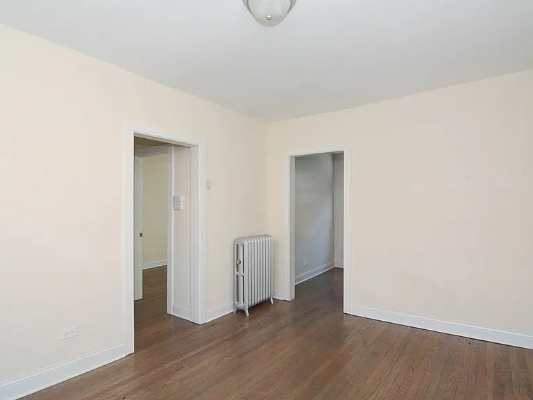 2641 N Spaulding Ave #E4 — Photo 9