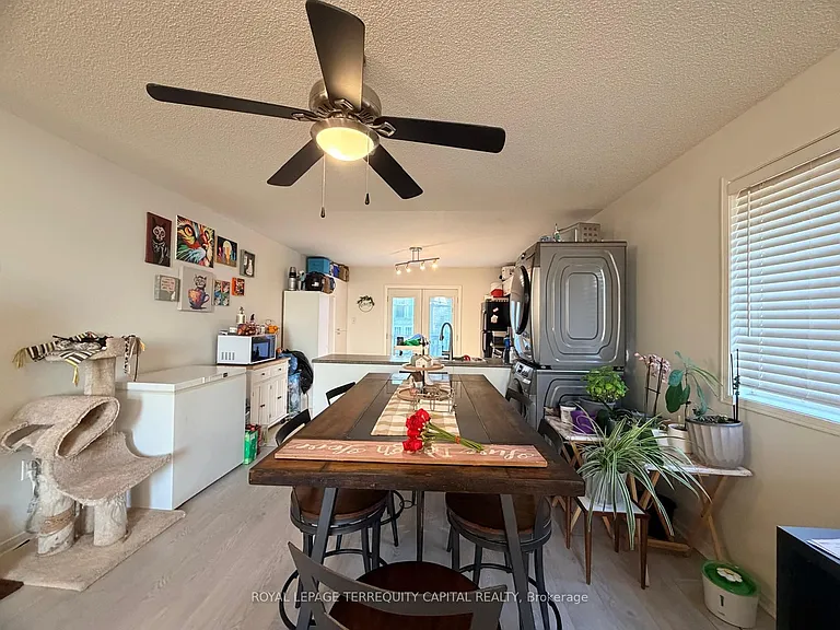 225 Country Ln — Photo 5