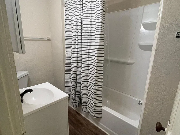 1435 N Perry St #B — Photo 7