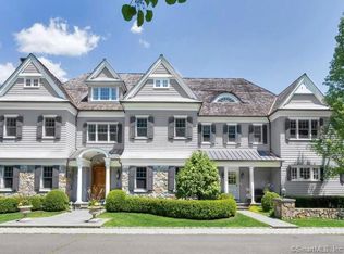 2 Valley Ln, New Canaan, CT 06840