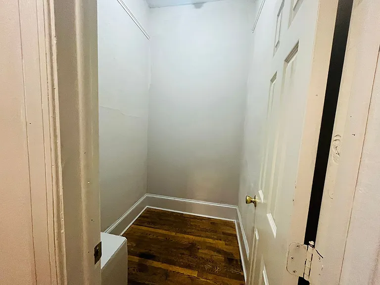 2585 Napier Ave #B — Photo 7