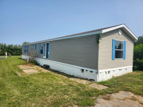 18 Pynes Dr #18, Goodfield, IL 61742