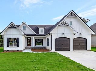 225 Quartz Dr #18, Chickamauga, GA 30707