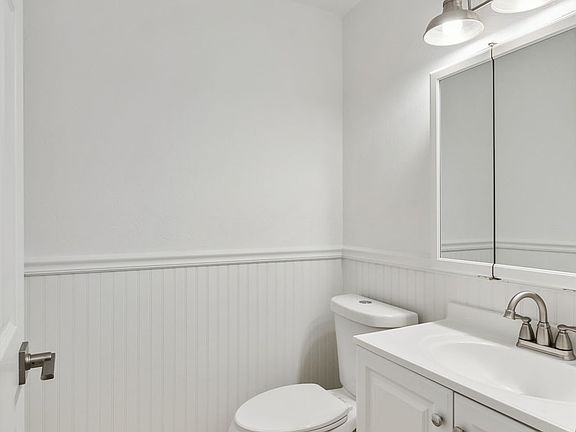 5th image of 1500 Lake Park Drive SW #84