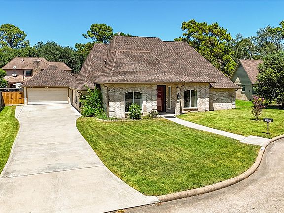 2nd image of 18206 Widcombe Dr