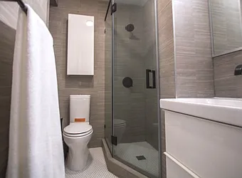 Rented by Peter Ashe