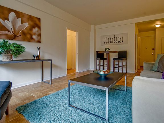 2nd image of 10 Plaza St E APT 2F