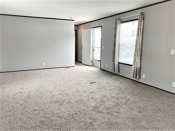 5th image of 46280 La Crosse Dr