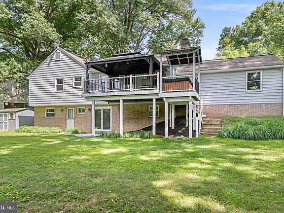 3rd image of 2209 Coffeewood Ct