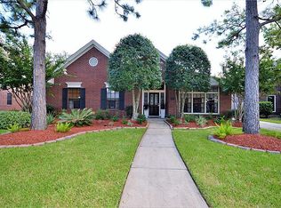 13911 Round Oak Ct, Houston, TX 77059