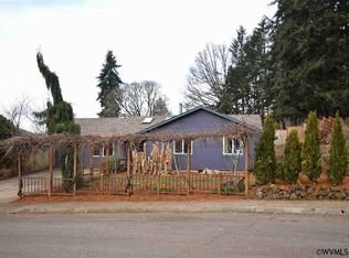 229 Silver Loop, Silverton, OR 97381