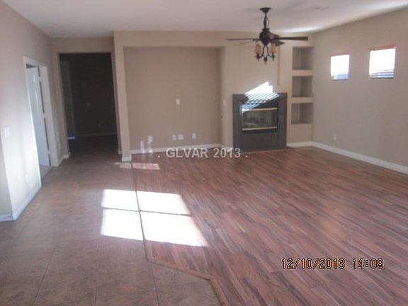 3rd image of 8233 Oakshire St