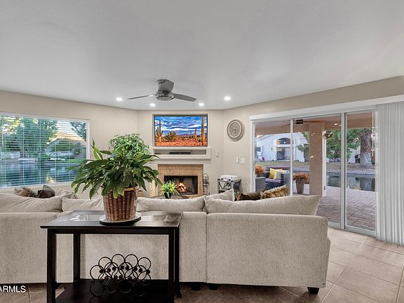 5th image of 1526 S VILLAS Court
