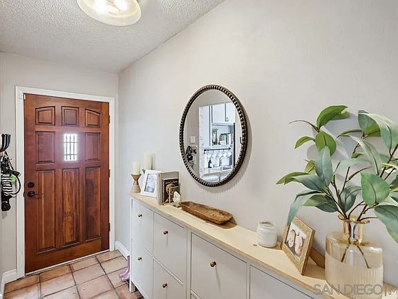 3rd image of 9517 Bray Ave