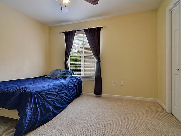4th image of 315 W Parker Blvd #3