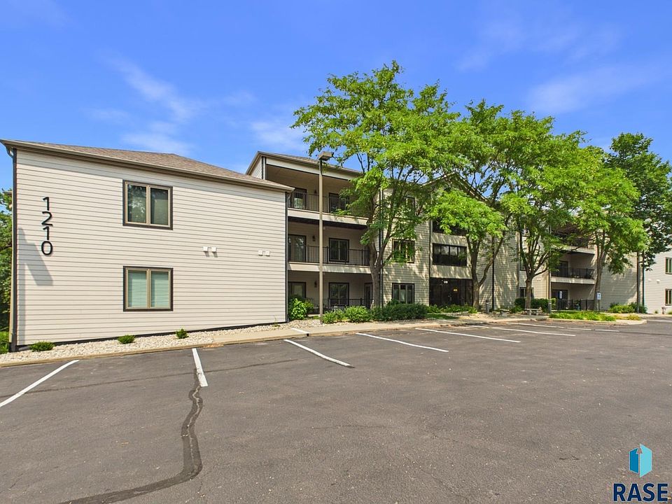 1st image of 1210 W 57th St APT 104
