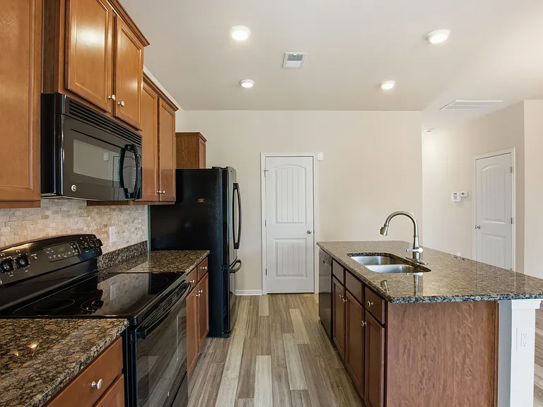 4007 Cannonsgate Ln — Photo 16