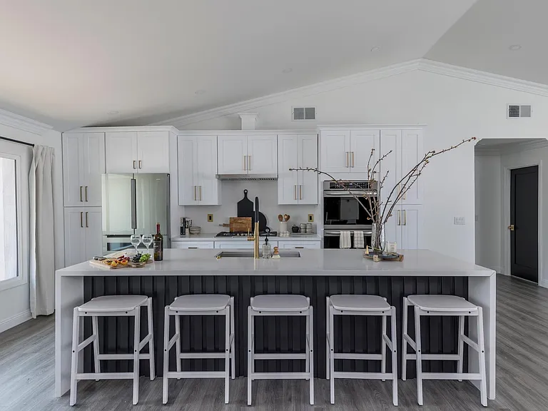 8702 E Clarendon Ave — Photo 37