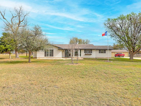 4th image of 16117 Bobby Rd