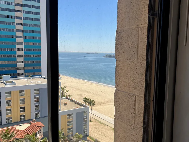 1750 E Ocean Blvd #1103 — Photo 2